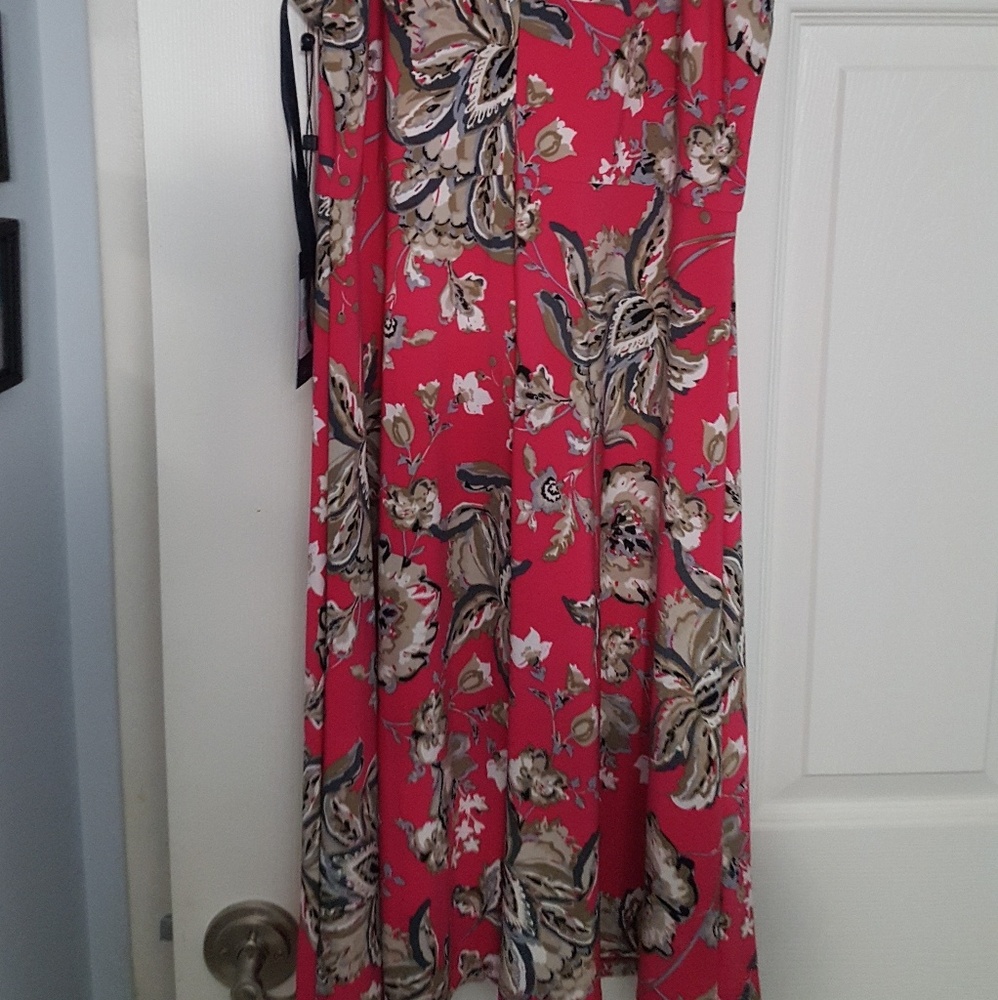 Dress - Picture 3 of 4
